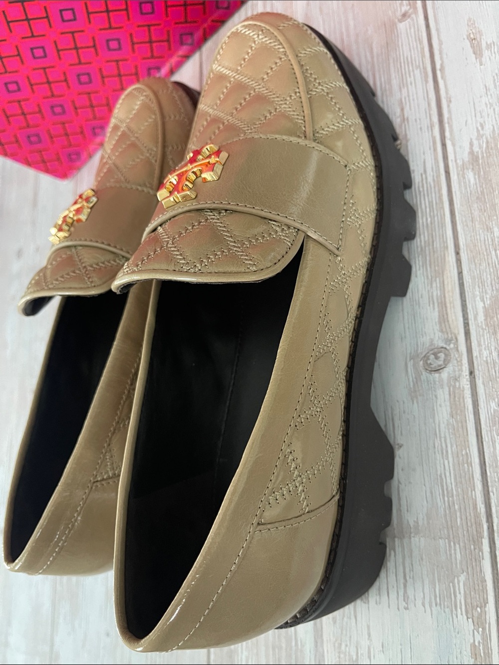 $685 NEW Tory Burch Mini Every Chunky Loafer Size 8.5 Beige Nude Quilted TB logo - Picture 10 of 16